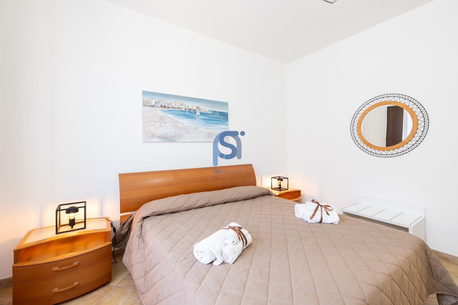 Ni Ni Apartments Чефалу Екстериор снимка