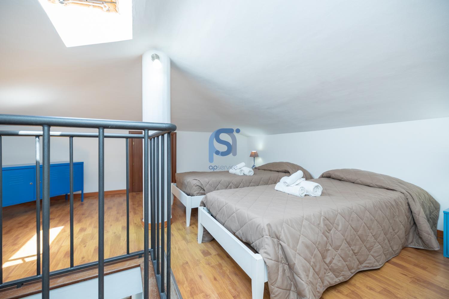 Ni Ni Apartments Чефалу Екстериор снимка