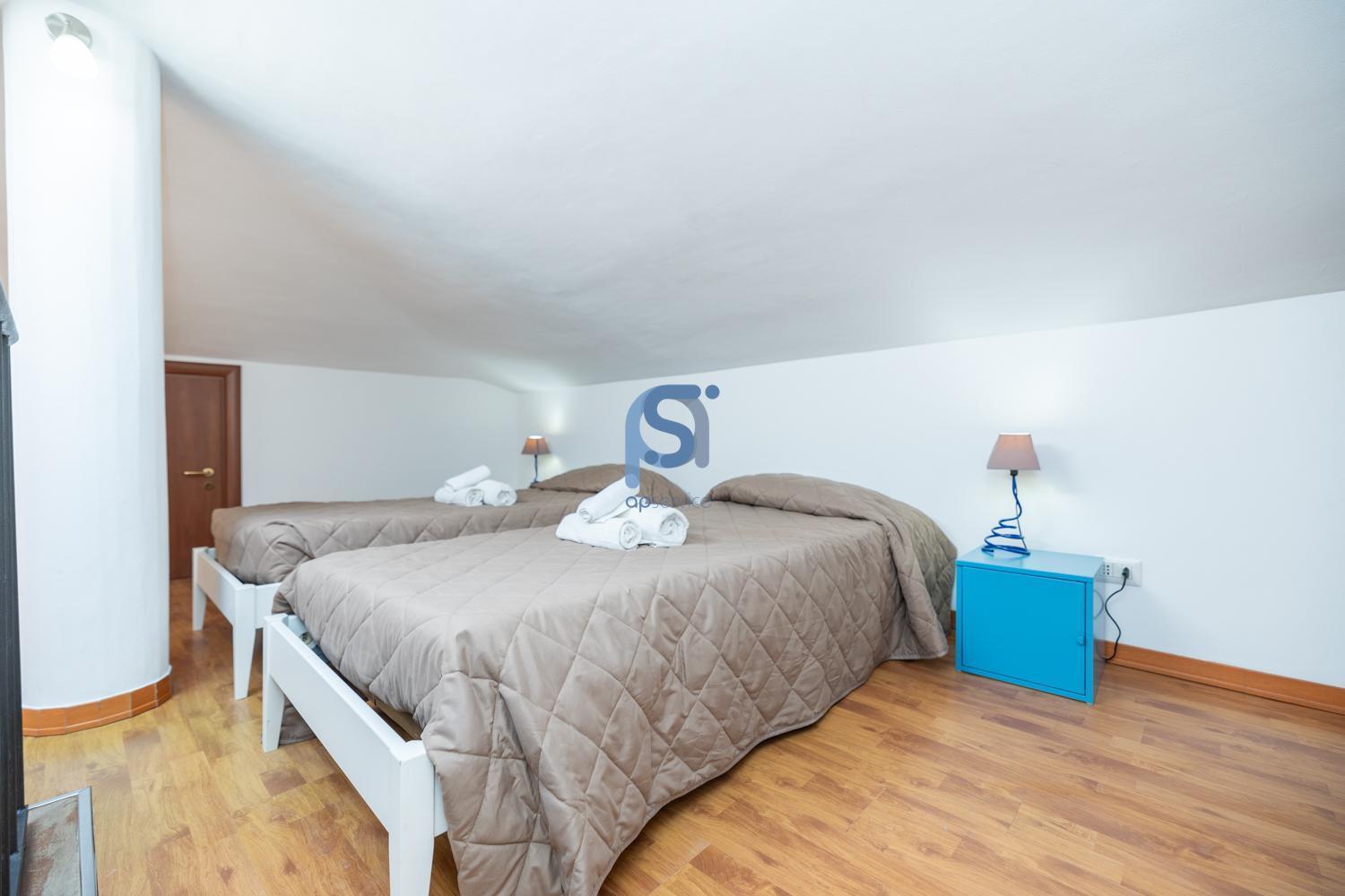 Ni Ni Apartments Чефалу Екстериор снимка