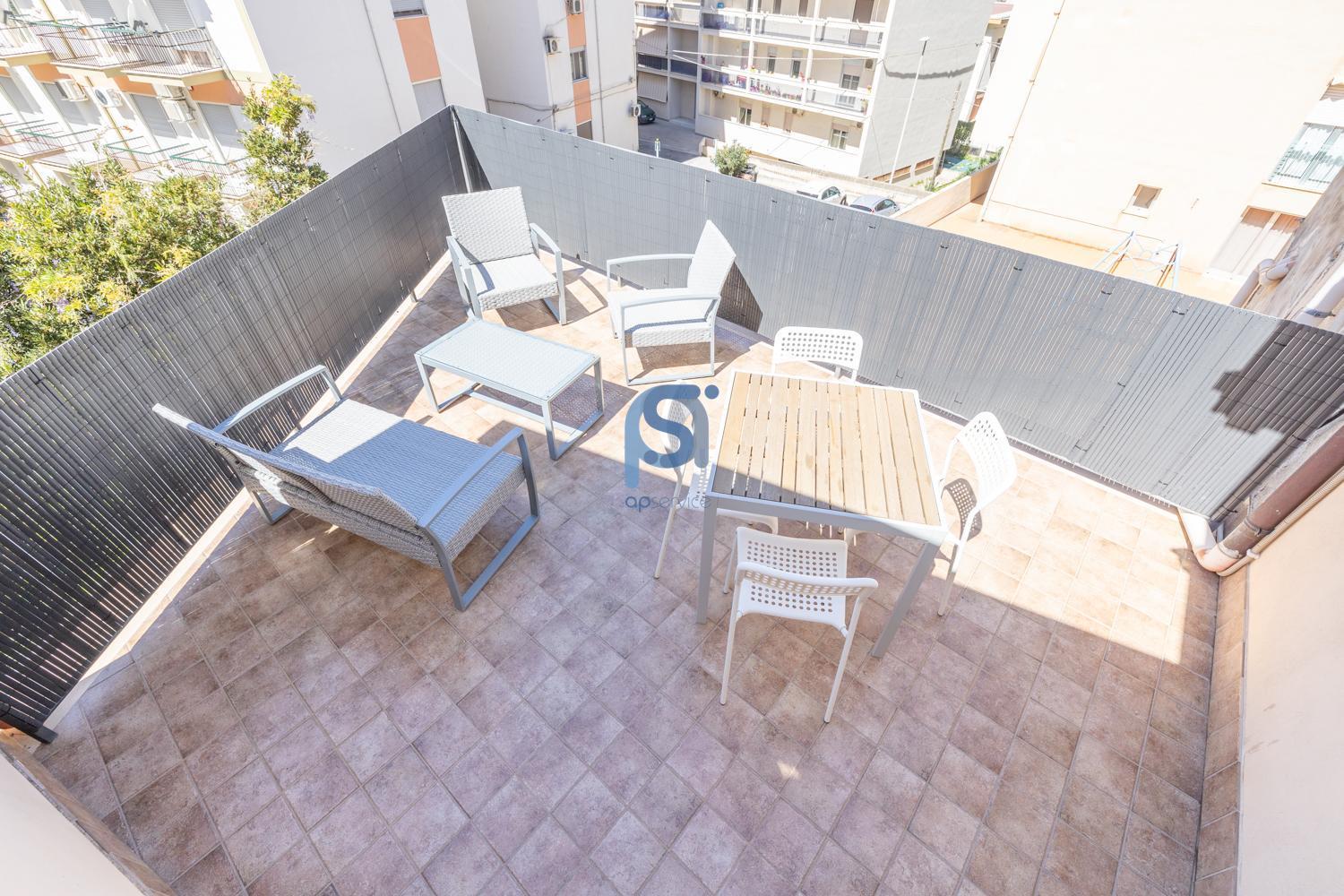 Ni Ni Apartments Чефалу Екстериор снимка