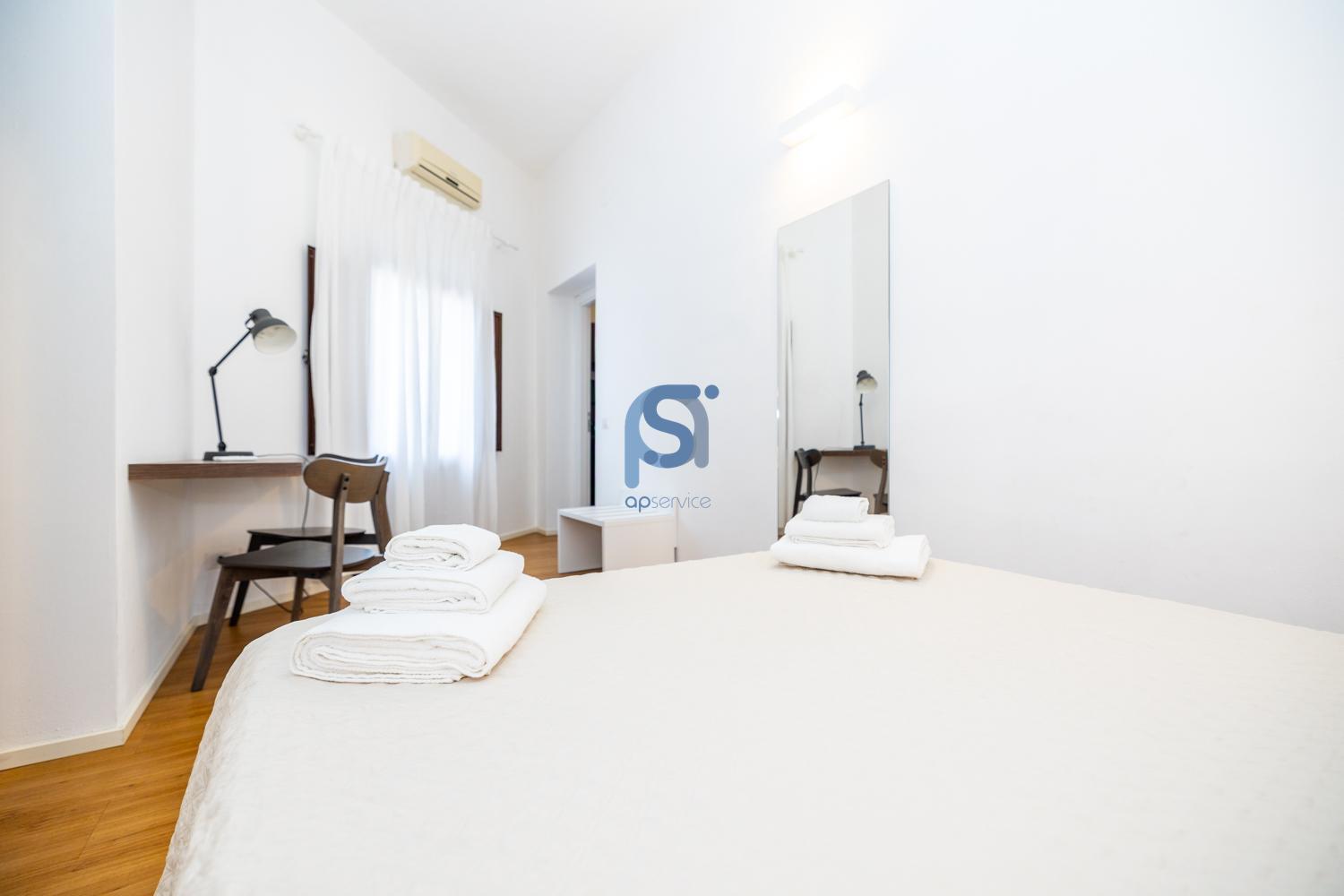 Ni Ni Apartments Чефалу Екстериор снимка